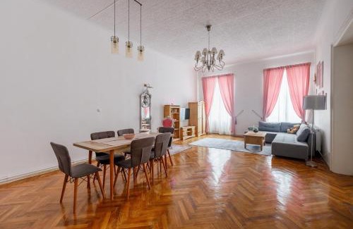 Brasov City Centre Apartment | Mira Center Residence