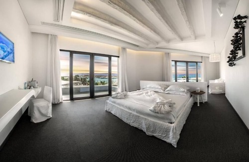 North Governorate Hotel | Miramar Hotel Resort & Spa