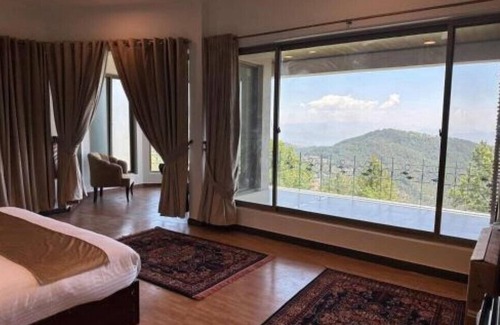 Murree Cabin | Miramonte Lodges