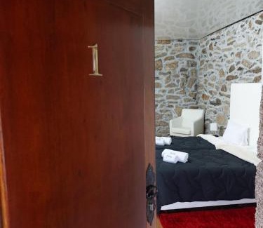 Montalegre House | Miranda Guest House