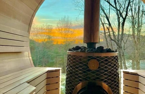 Balsam Grove Cabin | Mirror Cabin - Reflections