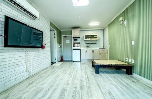 Andeok House | Mirvill Pension