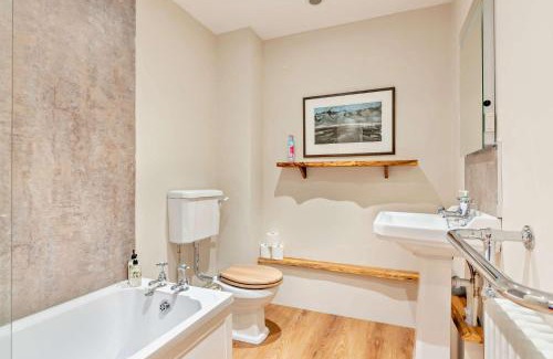 Miserden House | Miserden Park Flat