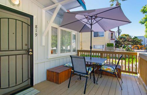 Mission Beach House | Mission Bay Cottage - Bay View Patio, Parking, WasherDryer
