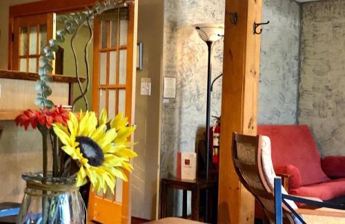 Nelson Apartment | Mistiso's Place Vacation Rentals