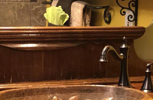 Nelson Apartment | Mistiso's Place Vacation Rentals