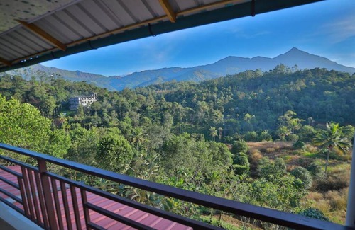 Anachal House | Misty View Cottage