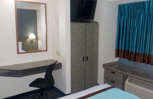 Marienville Hotel | MJ INN and SUITES