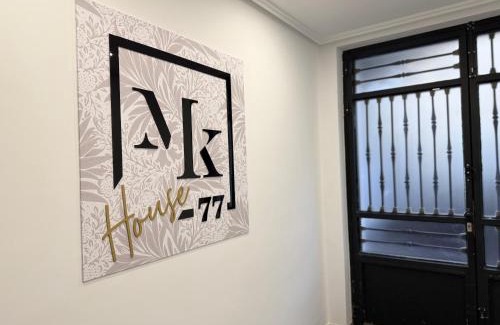 Leon House | Mk77 House