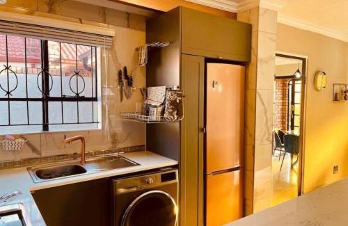 Greater Johannesburg Metropolitan Area Villa | Mndazi Manor