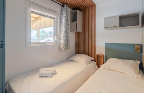 Bourgneuf-en-Retz House | Mobil-home 40m - Piscine - Jardin