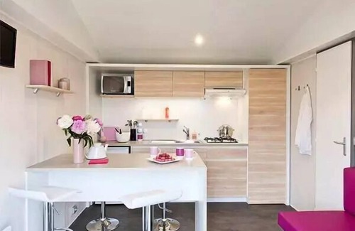 Vitrac House | Mobil-home | Ultimate | 2 Ch. | 4 pers. | Single terrace with Jacuzzi | A/C | TV