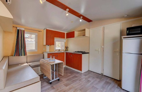 Les Mazures House | Mobile-home | Comfort | 3 Bedrooms | 6 sleeps | Raised terrace | A/C