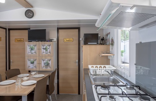Saint-Jean-de-Monts RV Rental | Mobile Home with 3 Bedrooms
