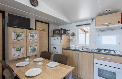 Saint-Jean-de-Monts RV Rental | Mobile Home with 3 Bedrooms
