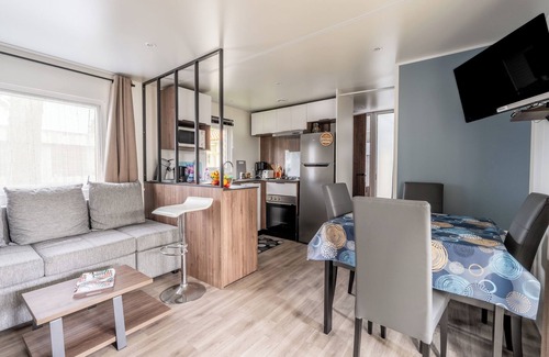 Saint-Jean-de-Monts RV Rental | Mobile Home 'Mobil-home Saint Jean De Monts' with Shared Pool, Private Terrace and Wi-Fi