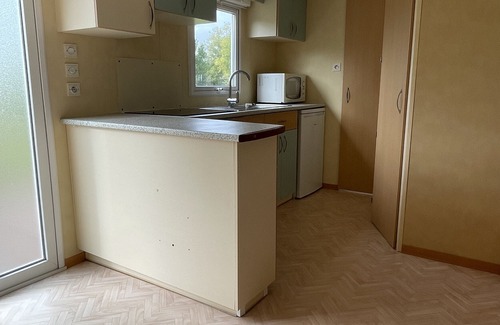 Queyrac House | Mobile Home 'Mobilhome 4 L'héberge Du Lac' with Lake View