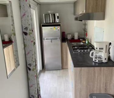 Saint-Arnoult Ski Chalet | Mobile home with shared pool in Saint-Arnoult