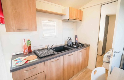 Mazzorno Sinistro House | Mobilehome with air conditioning, terrace and pool