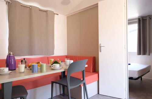 San Vincenzo House | Mobilehome with veranda and air conditioning