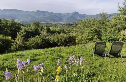 Rosans House | Mobilheim Premium "Patio" 37m2 - 2 Schlafzimmer-2 TV/2 Badezimmer/Waschmaschine + Privatgarten 4 Personen