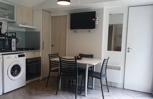 Malafretaz House | Mobilhome 3 Chambres Climatisé Année 2018 Dans Camping 4 Étoiles