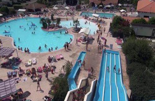 Gastes Apartment | Mobilhome COSY - espace aquatique - lac