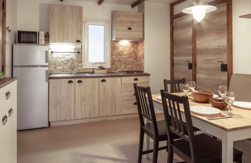 Bale House | Mobilhome Deluxe by Interhome