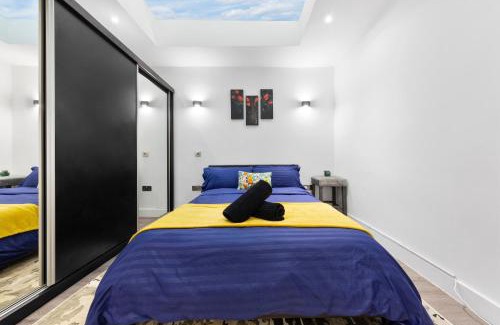 Mortlake Apartment | Modern 1 Bed Flat in Barnes near River Thames