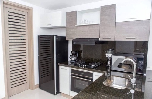 El Laguito Apartment | Modern 1 Bedroom Beachfront Apartment in Laguito