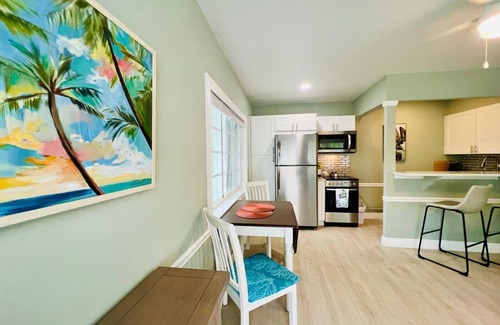Lake Worth Apartment | Modern 1 bedroom villa just five minutes to the beach!