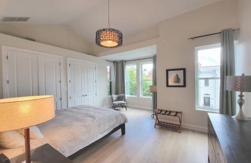 Cardozo House | Modern 1 block from Metro subway Minutes to Capital, Museums and National Mall