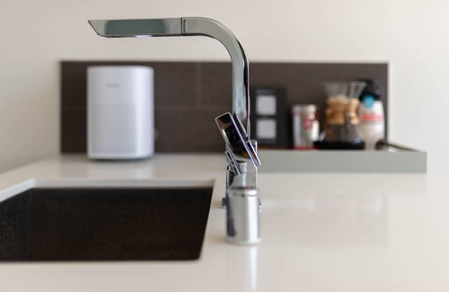 Historic Core Condo | Modern 1BR/1BA Loft in DTLA w Rooftop pool, jacuzzi, and Cabanas - Free Parking!