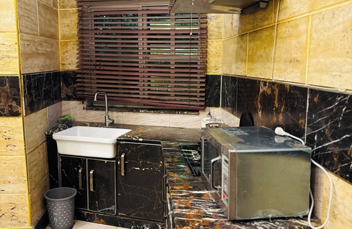 Gulberg Apartment | Modern 1BR Apartment & Kitchen Near MM Alam, Gulberg 3, Liberty Market, Stadium