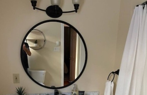 Shelburne Apartment | Modern 2 bedroom apartment in downtown Shelburne