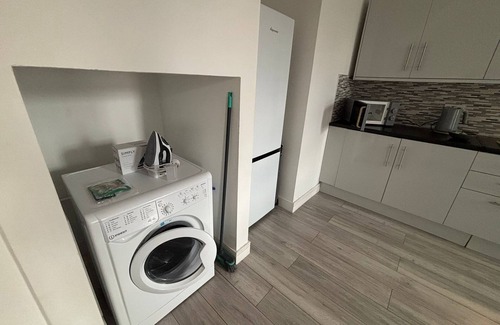 Bolton Apartment | Modern 2-Bedroom Apartment in Bolton – Prime Location (BL1 2PG)