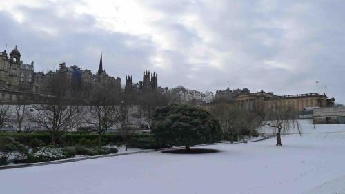 Tollcross Apartment | Modern 2 bedroom apartment in City Centre