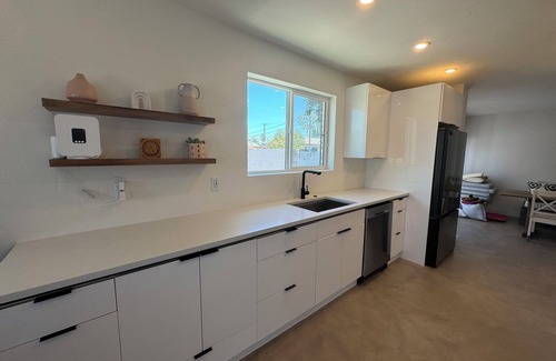 Blenman-Elm House | Modern 2-bedroom beautifully decorated house in a historic Tucson neighborhood!