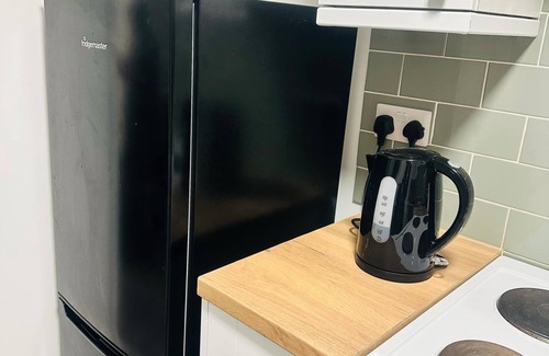 Lincoln House | Modern 2-bedroom house with WiFi and parking in Lincoln city