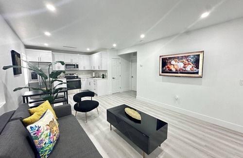 Allapattah House | Modern 2 Bedroom House in the Heart of Miami