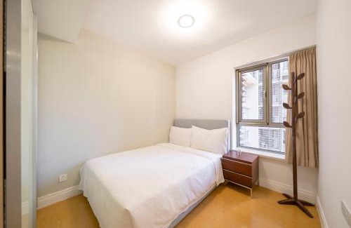 Xujiahui Apartment | Modern 2BR 1 Living Room Suite Near Xujiahui Metro