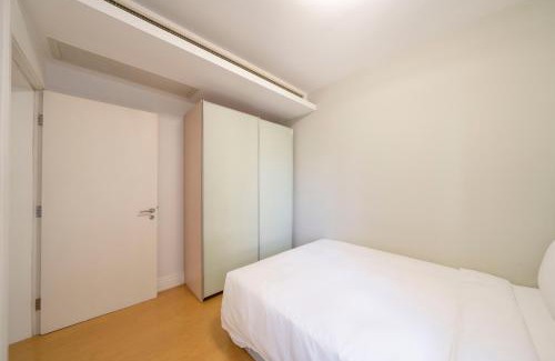 Xujiahui Apartment | Modern 2BR 1 Living Room Suite Near Xujiahui Metro