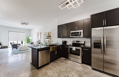 Fort Lauderdale Apartment | Modern 2BR Apartment – Near Casino & FLL Airport