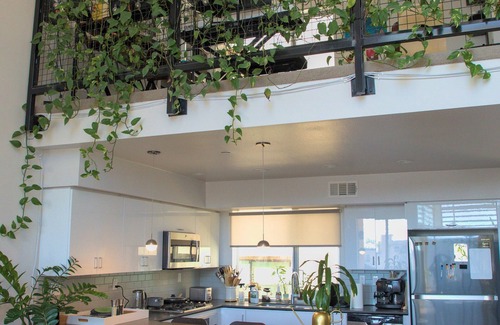Silver Lake House | Modern 2BR + Loft Family Home, steps to Echo Park