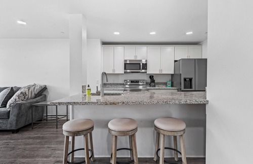 Topaz Lake Apartment | Modern 3-bed, 2-bath suite with a beautiful view of Topaz Lake.