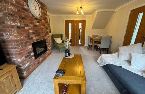 Birmingham Apartment | Modern 3-Bed Home Near Birmingham City Centre