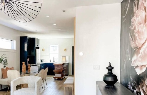 Rochester House | *Modern 3 Bed Park Ave. Stunner*