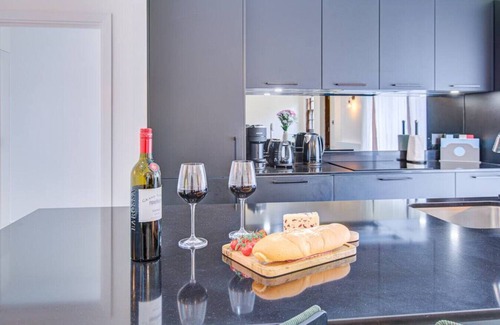 Harrow Road House | Modern 3-Bedroom House near Serene Queen's Park