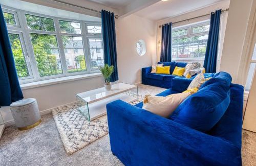 Wednesbury House | Modern 3 Bedroom 2 Bath House with Parking by 360Midlands Wednesbury, Birmingham