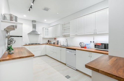 Riyadh Apartment | Modern 3-bedroom apartment with garden